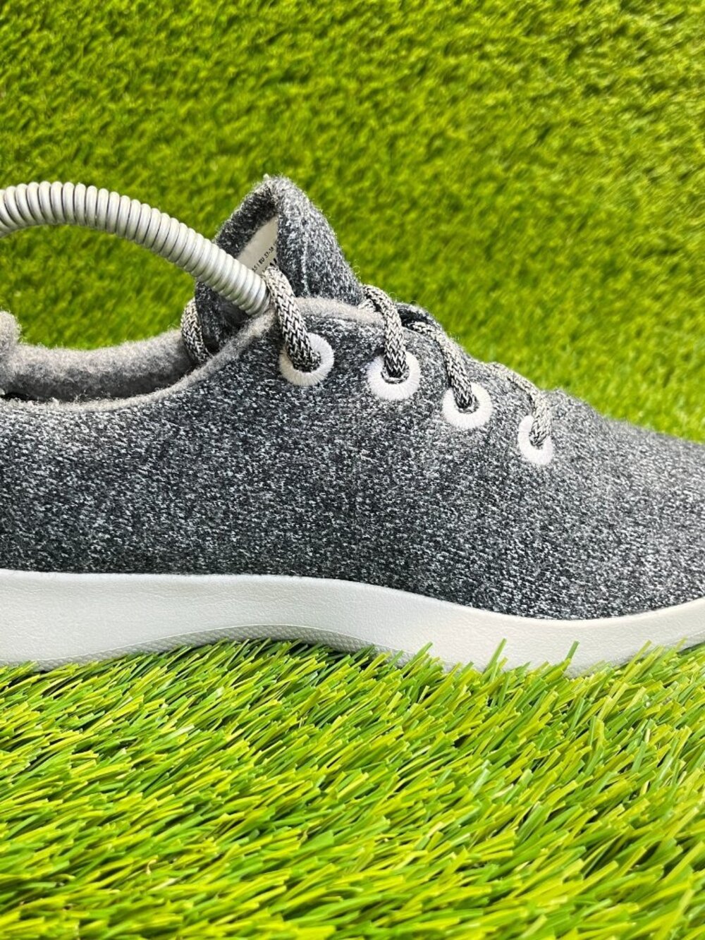 Allbirds Wool Runners Womens Size 8 Gray White Outdoor Walking Shoes Sneakers